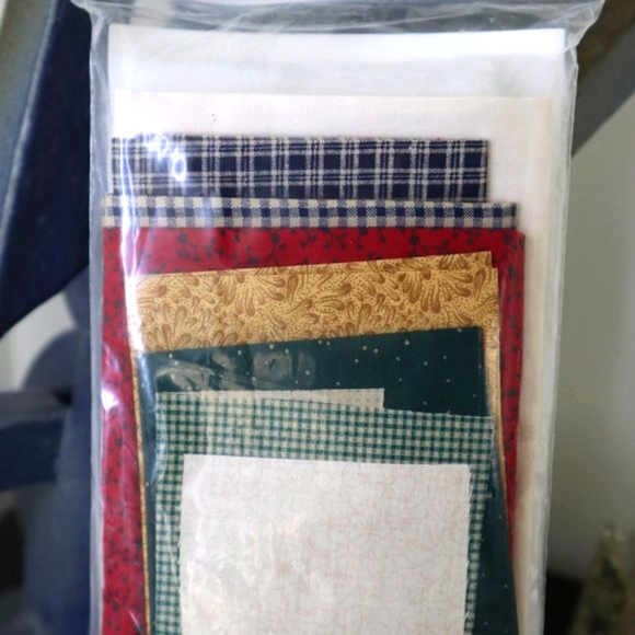 1995 Little Angel Miniature Quilt Kit  by Rachel Pellman - Picture 2 of 4